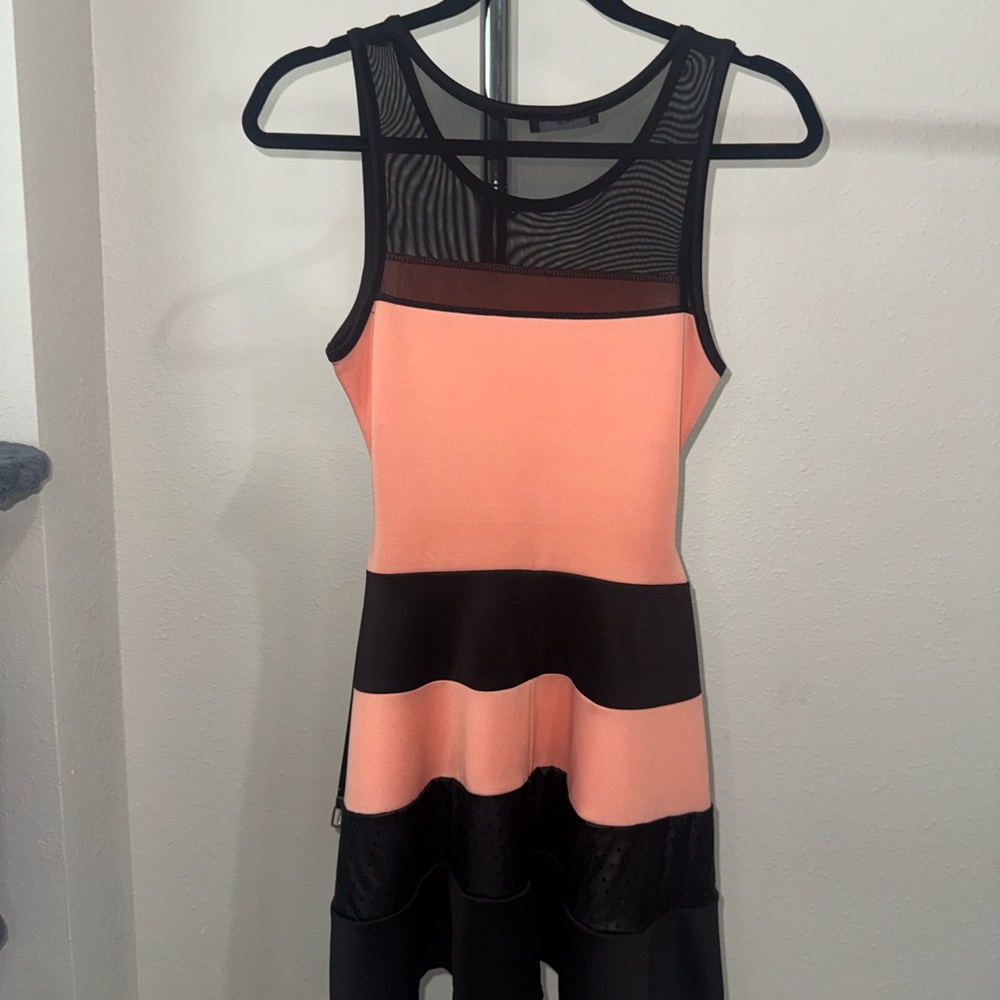Chic Coral and Black Midi Dress - Picture 2 of 8
